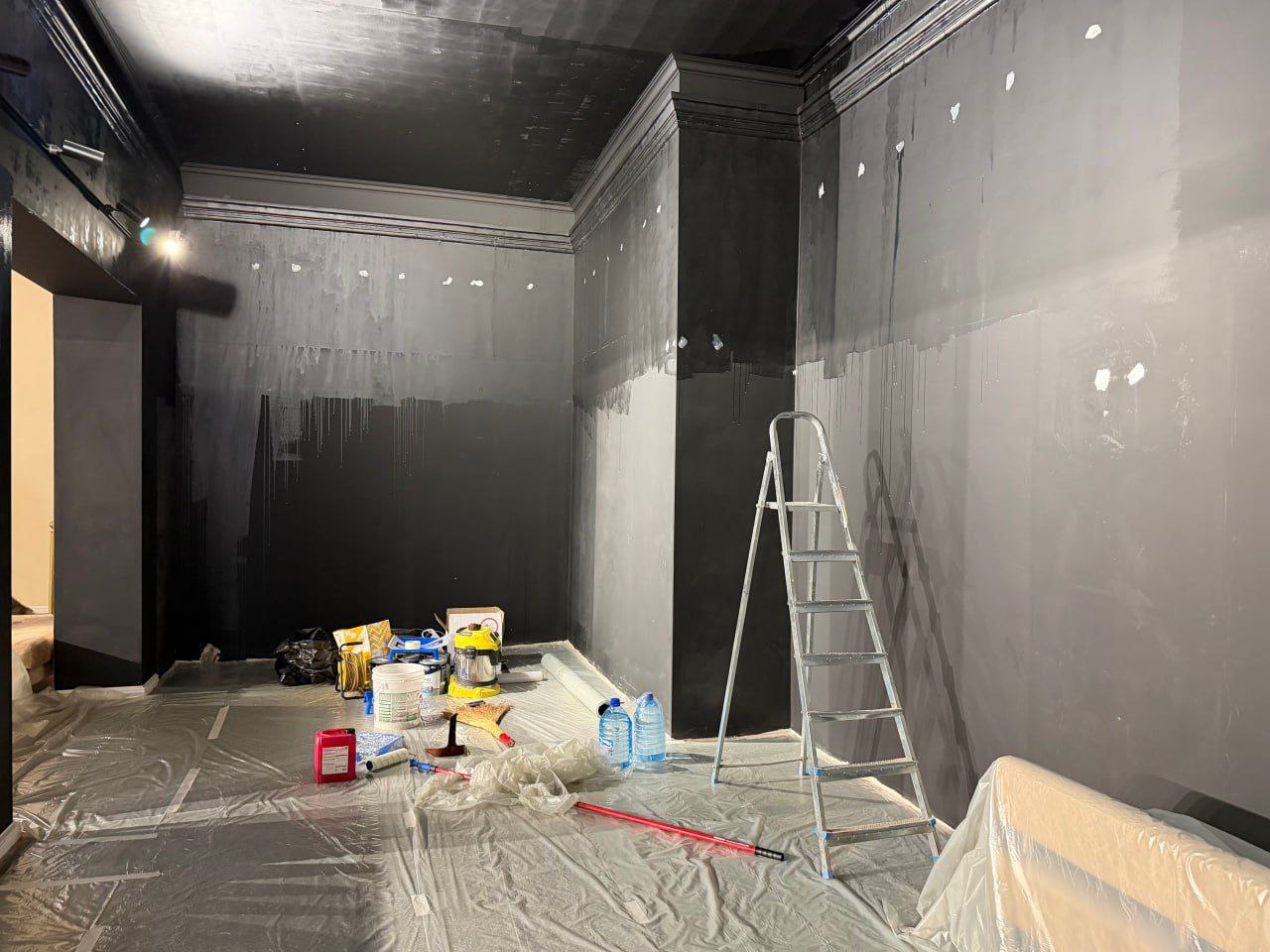 Последние приготовления перед открытием Нового музея Донецкого театра кукол Последние приготовления перед открытием Нового музея Донецкого театра кукол