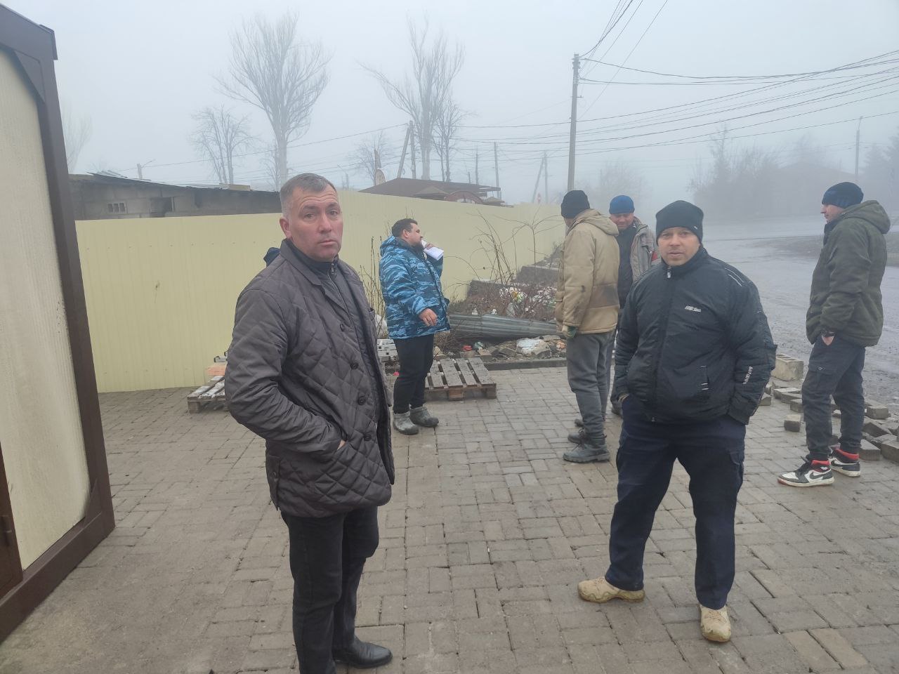 Ямальцы передали гуманитарную помощь в село Октябрьское и Лазаревку Волновахского округа Ямальцы передали гуманитарную помощь в село Октябрьское и Лазаревку Волновахского округа