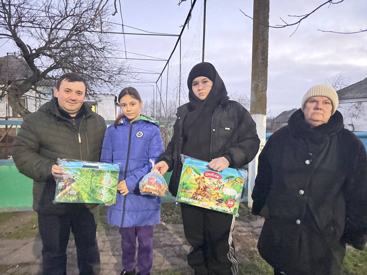 Реализация проекта «Доброслужащий»: Администрация Тельмановского округа оказывает адресную поддержку семье, оказавшейся в сложной жизненной ситуации Реализация проекта «Доброслужащий»: Администрация Тельмановского округа оказывает адресную поддержку семье, оказавшейся в сложной жизненной ситуации