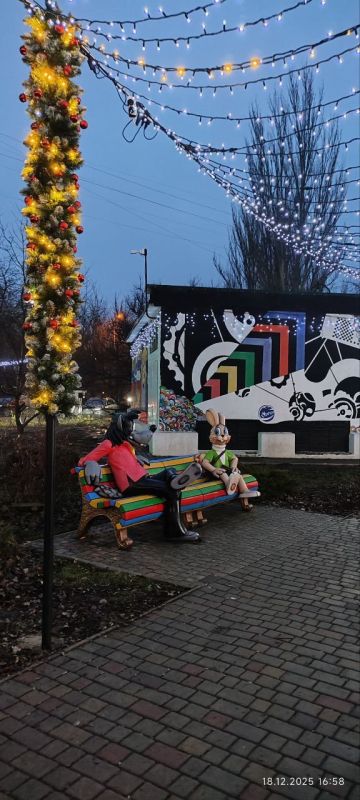 Новогодняя красота в «Тихом парке» в Макеевке Новогодняя красота в «Тихом парке» в Макеевке