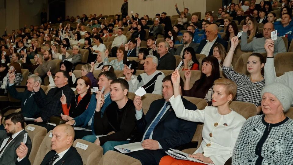 Сергей Прокопенко: V — значит победа!. В столице Республики прошла V Конференция Донецкого регионального отделения Единой России Сергей Прокопенко: V — значит победа!. В столице Республики прошла V Конференция Донецкого регионального отделения Единой России