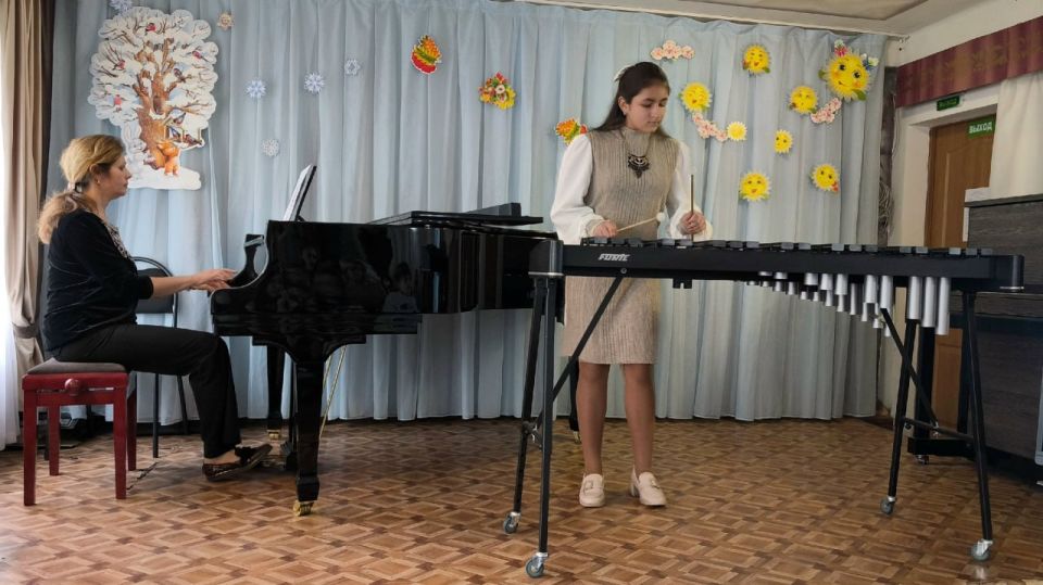 «Природа в музыке». 12 декабря в Ясиноватской детской школе искусств для общеобразовательной школы №7 состоялась лекция-концерт «Природа в музыке». В концерте прозвучали произведения В. Моцарта, Р. Шумана, Ц. Кюи, Ж.... «Природа в музыке». 12 декабря в Ясиноватской детской школе искусств для общеобразовательной школы №7 состоялась лекция-концерт «Природа в музыке». В концерте прозвучали произведения В. Моцарта, Р. Шумана, Ц. Кюи, Ж....
