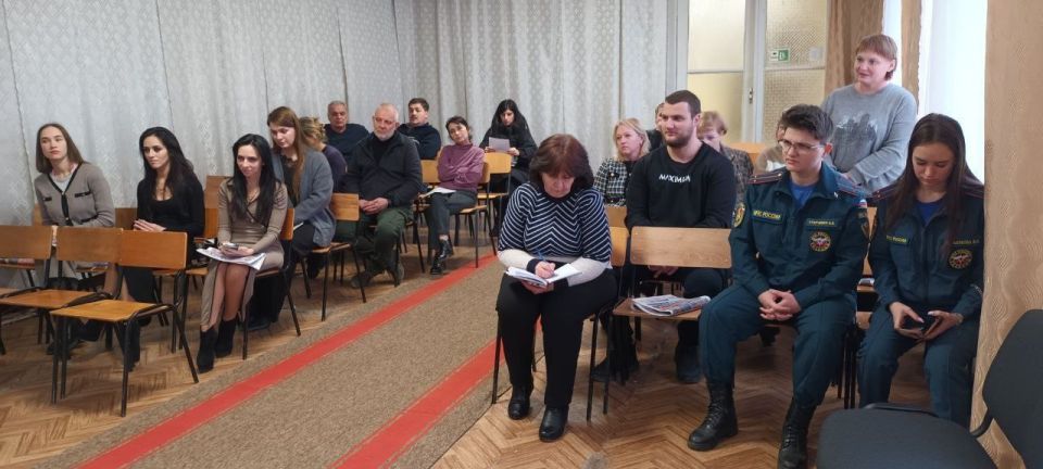 Андрей Боряк провёл прием граждан в Общественной приёмной Председателя партии «Единая Россия» в Калининском районе Донецка Андрей Боряк провёл прием граждан в Общественной приёмной Председателя партии «Единая Россия» в Калининском районе Донецка