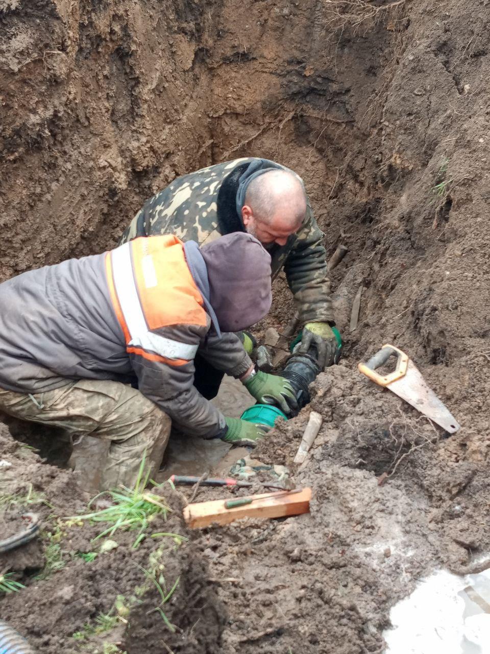 Ремонтная бригада Бурятии устранила 11 аварий на коммунальных сетях Старобешево Ремонтная бригада Бурятии устранила 11 аварий на коммунальных сетях Старобешево