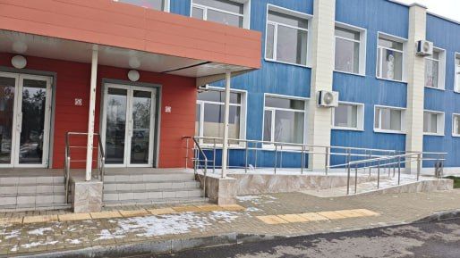 Доступность безбарьерной среды для маломобильных групп населения входной группы здания Волновахского технологического техникума Доступность безбарьерной среды для маломобильных групп населения входной группы здания Волновахского технологического техникума