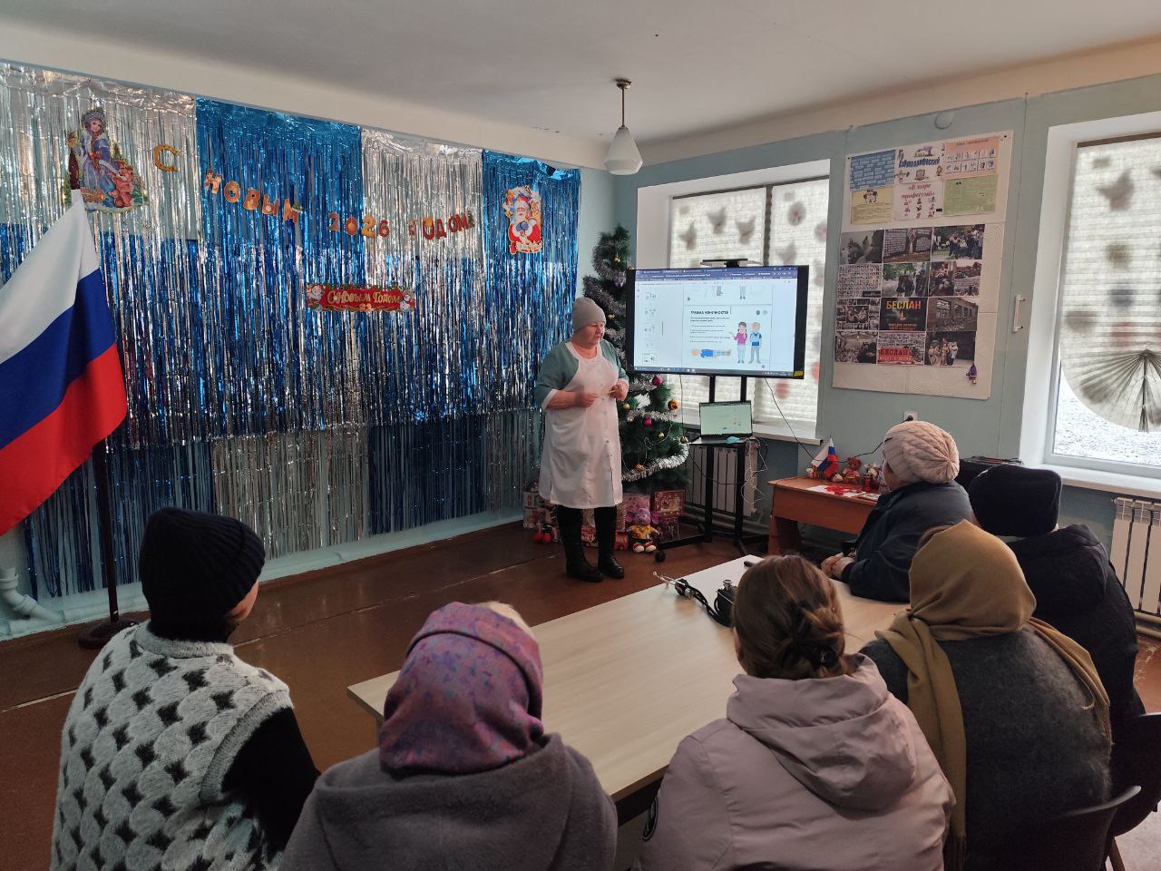 Жизнь в руках: в Октябрьском СДК прошло занятие по первой помощи Жизнь в руках: в Октябрьском СДК прошло занятие по первой помощи