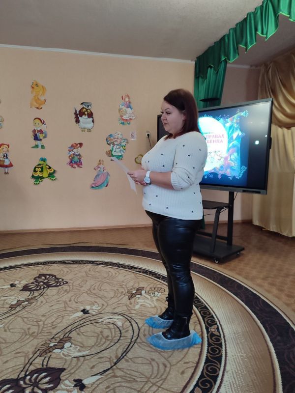 Сказка – ложь, да в ней намек: как в Донецке школьникам объясняли права через приключения любимых героев! Сказка – ложь, да в ней намек: как в Донецке школьникам объясняли права через приключения любимых героев!