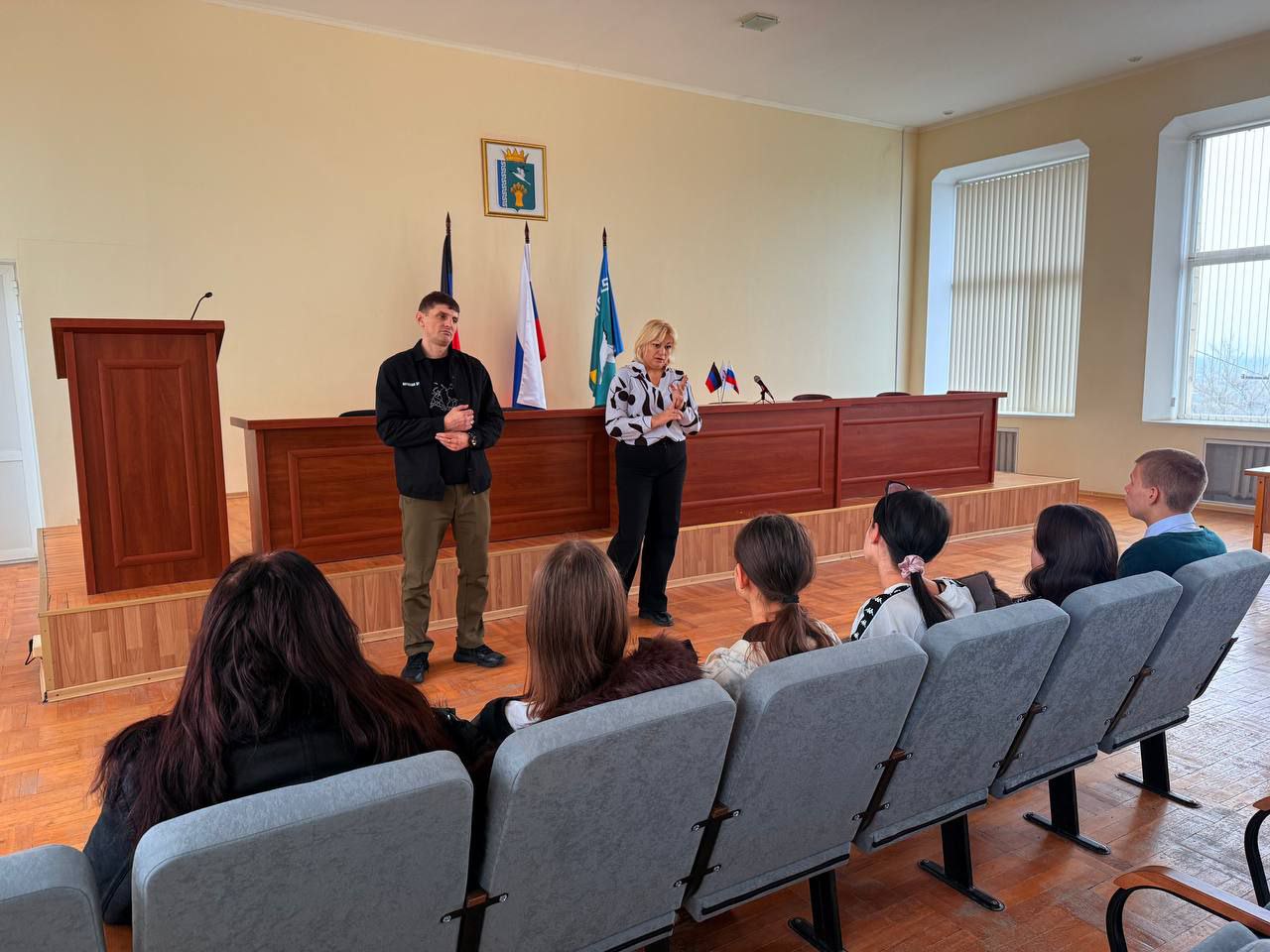 Диалог с молодёжью: безопасность и профессиональные перспективы Диалог с молодёжью: безопасность и профессиональные перспективы