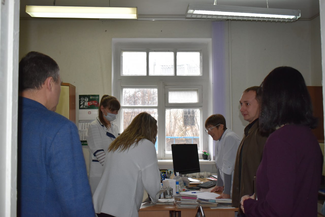 Игорь Лызов: Контроль исполнения поручений Главы ДНР Дениса Пушилина – информируем жителей о планах по возобновлению оказания услуг медицинской помощи в пос Игорь Лызов: Контроль исполнения поручений Главы ДНР Дениса Пушилина – информируем жителей о планах по возобновлению оказания услуг медицинской помощи в пос