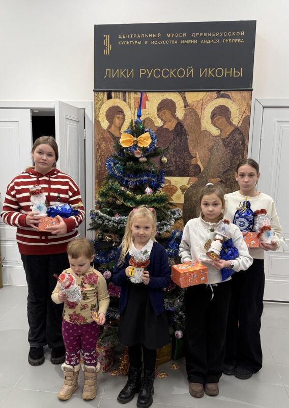 18.12.2025 г. в Волновахском окружном историко-краеведческом музее прошла познавательная программа «Святитель Николай Чудотворец» 18.12.2025 г. в Волновахском окружном историко-краеведческом музее прошла познавательная программа «Святитель Николай Чудотворец»