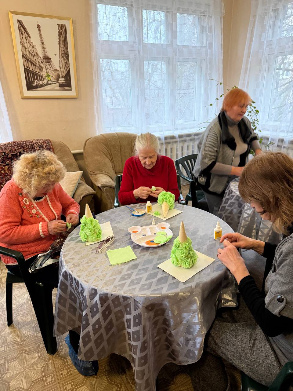 18 декабря по партийному проекту «Старшее поколение» ВПП «Единая Россия», в Государственном бюджетном учреждении социального обслуживания «Центр социального обслуживания населения Центрально-Городского района города...