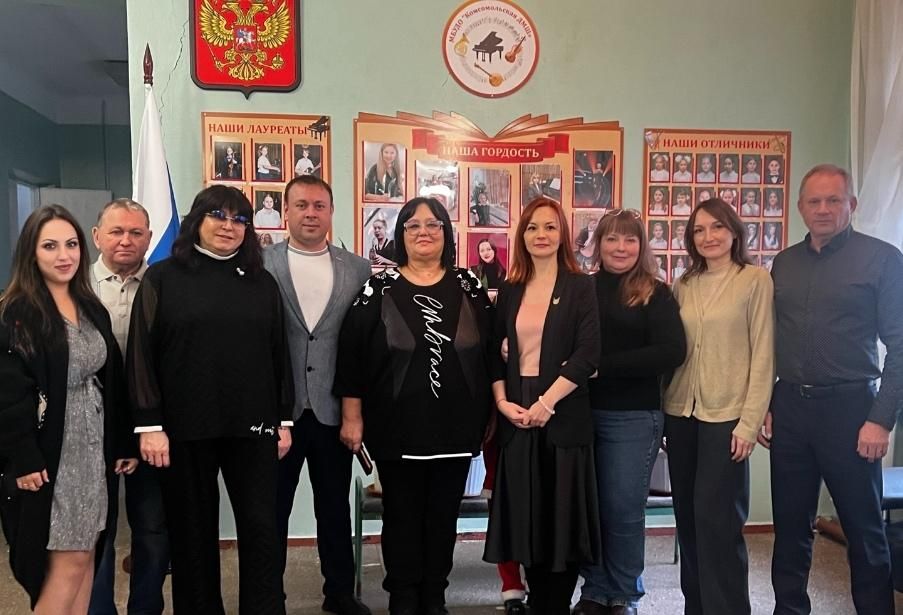 Комсомольская музыкальная школа отметила День Святого Николая концертом Комсомольская музыкальная школа отметила День Святого Николая концертом