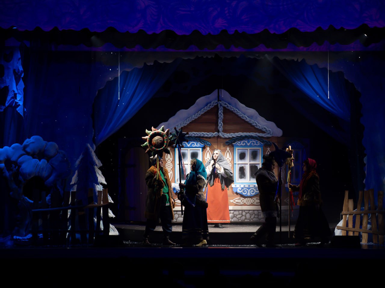 «Морозко» в Донецком театре кукол «Морозко» в Донецком театре кукол