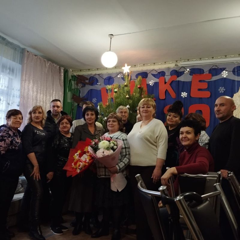 Вчера, 17 декабря заместитель главы Администрации городского округа Макеевка Донецкой Народной Республики, председатель «Союза женщин города Макеевки» Регионального отделения «Союз женщин России» Ирина Сидякина и... Вчера, 17 декабря заместитель главы Администрации городского округа Макеевка Донецкой Народной Республики, председатель «Союза женщин города Макеевки» Регионального отделения «Союз женщин России» Ирина Сидякина и...