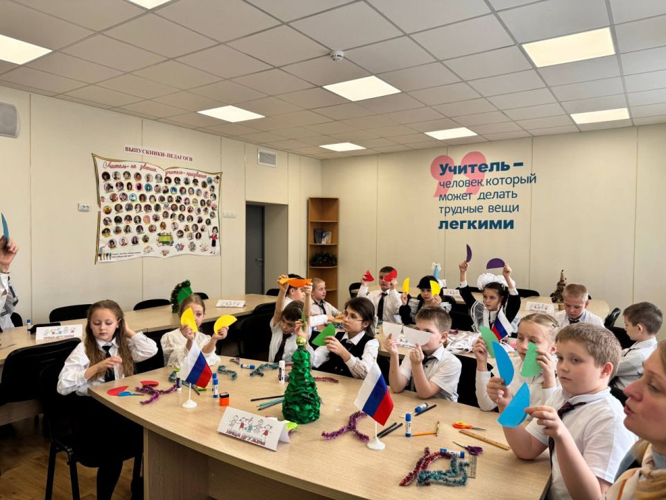 Наталья Великодная: Праздничный телемост «Волшебство новогодних игрушек» в рамках проекта «Лица Дружбы» Наталья Великодная: Праздничный телемост «Волшебство новогодних игрушек» в рамках проекта «Лица Дружбы»