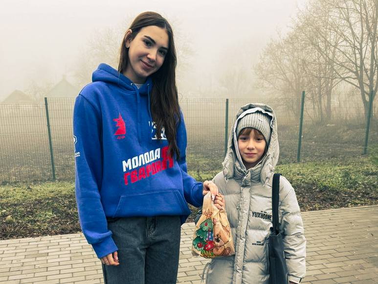 Сбываются все мечты. В День Святого Николая активисты Тельмановского штаба МР и МГЕР провели акцию, подарив детям незабываемые моменты счастья и волшебства! Маленькие жители с радостью приняли участие в мероприятии... Сбываются все мечты. В День Святого Николая активисты Тельмановского штаба МР и МГЕР провели акцию, подарив детям незабываемые моменты счастья и волшебства! Маленькие жители с радостью приняли участие в мероприятии...