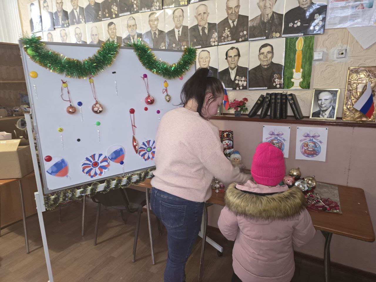 19.12.2025 года в музее истории с.Валерьяновка прошла Новогодняя выставка открыток и игрушек «Новогодний вернисаж» 19.12.2025 года в музее истории с.Валерьяновка прошла Новогодняя выставка открыток и игрушек «Новогодний вернисаж»