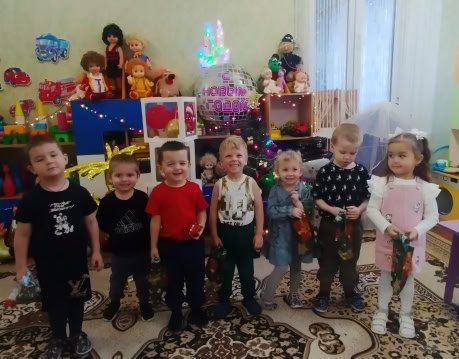 В ГКДОУ «Детский сад №4 «Сказка»» в каждой возрастной группе проведены занятия, посвященные дню святителя Николая В ГКДОУ «Детский сад №4 «Сказка»» в каждой возрастной группе проведены занятия, посвященные дню святителя Николая