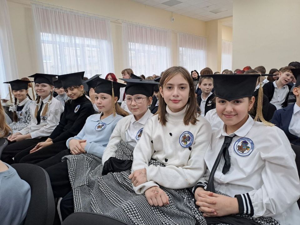Светлый праздник Святого Николая: время чествовать юные таланты! Светлый праздник Святого Николая: время чествовать юные таланты!