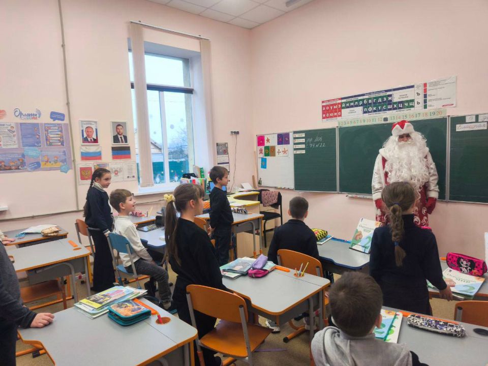 В Мангушском округе состоялось праздничное мероприятие ко Дню Святого Николая Чудотворца В Мангушском округе состоялось праздничное мероприятие ко Дню Святого Николая Чудотворца