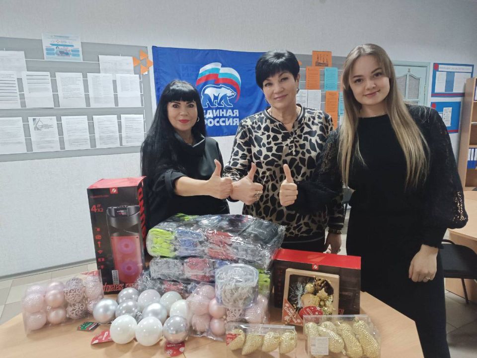 Переданная Камчатским краем техника продолжает работать в Светлодарске и Мироновском Переданная Камчатским краем техника продолжает работать в Светлодарске и Мироновском