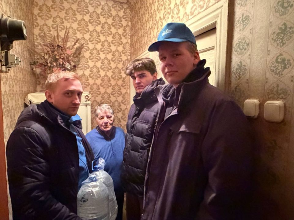 Денис Зубов: Помощь людям. Волонтеры АНО «Центр общественных связей – Нижегородский дом народного единства» продолжают посещать городской округ Иловайск на постоянной основе Денис Зубов: Помощь людям. Волонтеры АНО «Центр общественных связей – Нижегородский дом народного единства» продолжают посещать городской округ Иловайск на постоянной основе