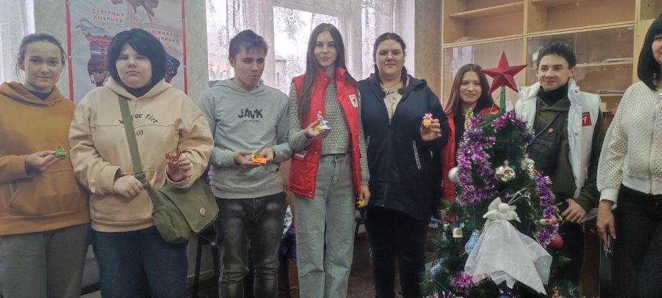 Иван Приходько: В Центрально-Городском районе Горловки прошли праздничные мероприятия, посвященные Дню Святого Николая Иван Приходько: В Центрально-Городском районе Горловки прошли праздничные мероприятия, посвященные Дню Святого Николая