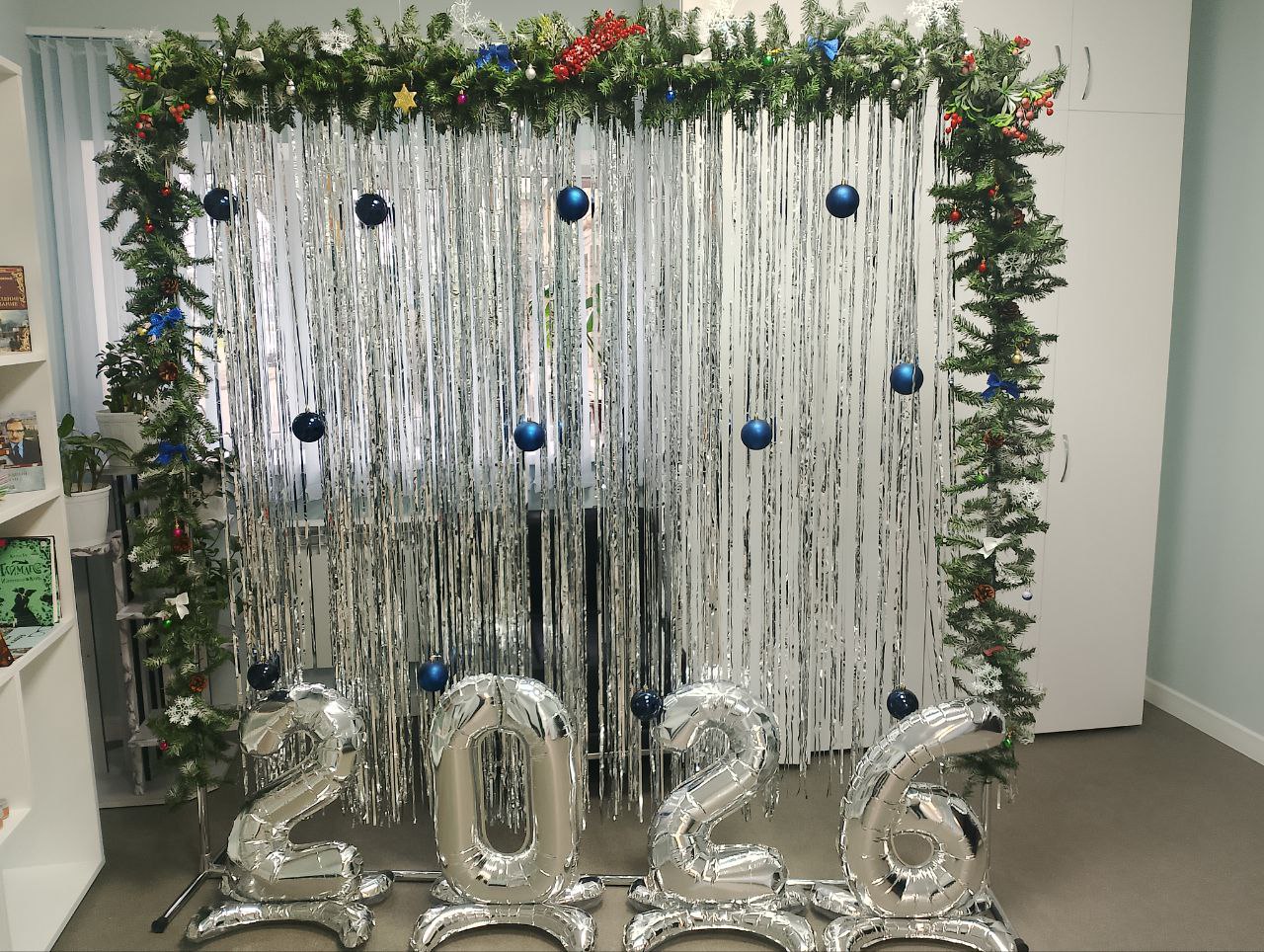 Скоро, скоро Новый год!. Учреждения культуры нашего города получили мощный заряд отличного праздничного настроения! Скоро, скоро Новый год!. Учреждения культуры нашего города получили мощный заряд отличного праздничного настроения!