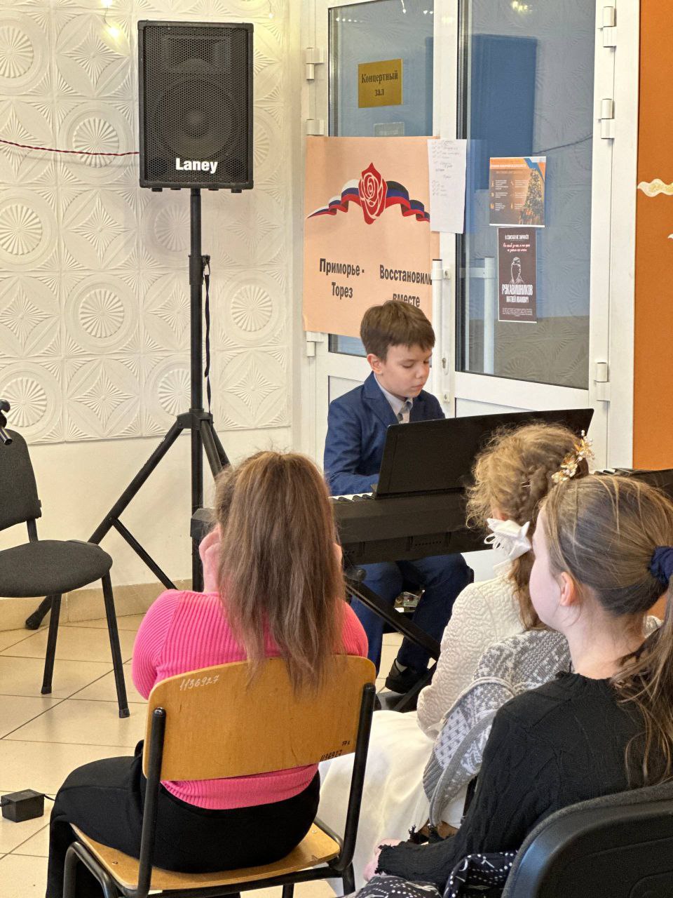 «Святой Николай приходит в гости к нам» – торжество волшебства и музыки! «Святой Николай приходит в гости к нам» – торжество волшебства и музыки!