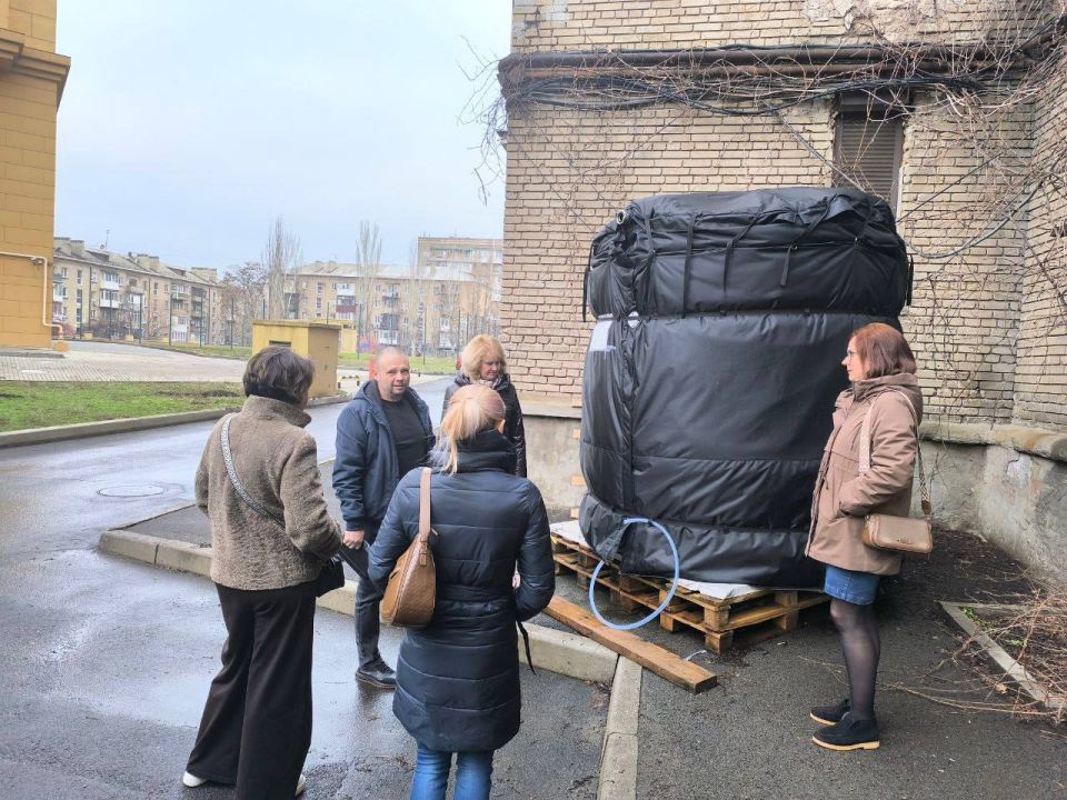 18.12.2025 По поручению Главы ДНР Дениса Пушилина в Ворошиловском внутригордском районе продолжаются встречи с населением 18.12.2025 По поручению Главы ДНР Дениса Пушилина в Ворошиловском внутригордском районе продолжаются встречи с населением