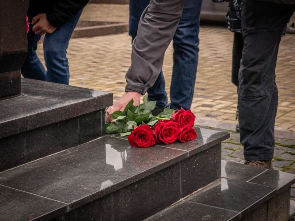 «Предотвращают теракты и другие угрозы": в Донецке отметили День работников органов безопасности «Предотвращают теракты и другие угрозы": в Донецке отметили День работников органов безопасности