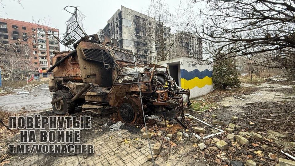 Фотографии освобождённого Покровска из которого зелебобики сделали очередную фортецю Фотографии освобождённого Покровска из которого зелебобики сделали очередную фортецю