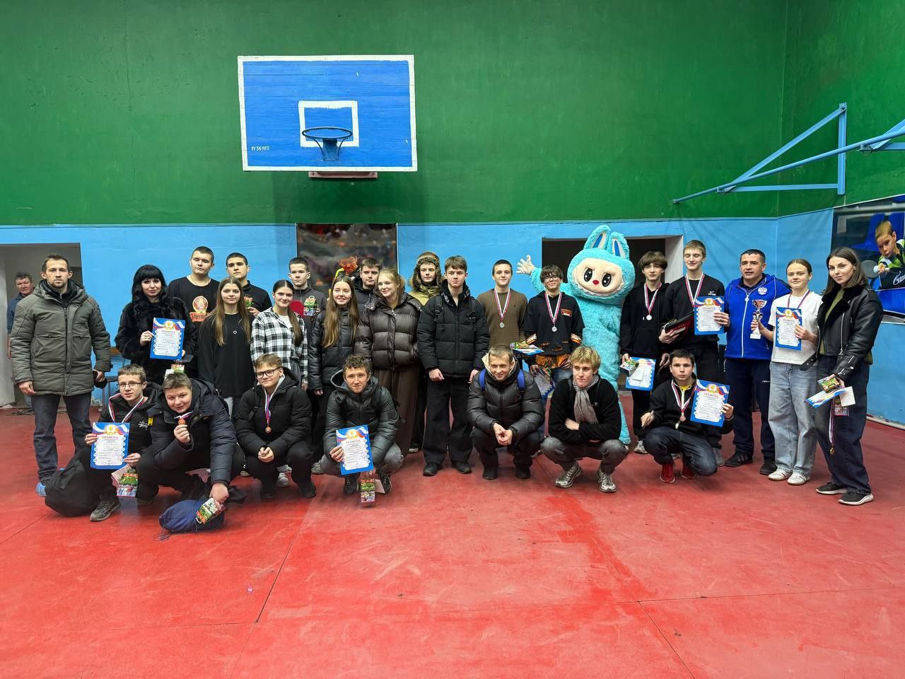 19 декабря 2025 года в Торезе состоялся Открытый турнир по настольному теннису, организованный для учащихся общеобразовательных школ, приуроченный ко Дню Николая Чудотворца 19 декабря 2025 года в Торезе состоялся Открытый турнир по настольному теннису, организованный для учащихся общеобразовательных школ, приуроченный ко Дню Николая Чудотворца