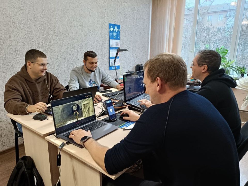 КИБЕРТУРНИР В "ДОНБАССТЕПЛОЭНЕРГО": ИГРОВЫЕ ТАКТИКИ И СТРАТЕГИИ, КОМАНДНЫЙ ДУХ И ЭМОЦИИ УЧАСТНИКОВ КИБЕРТУРНИР В "ДОНБАССТЕПЛОЭНЕРГО": ИГРОВЫЕ ТАКТИКИ И СТРАТЕГИИ, КОМАНДНЫЙ ДУХ И ЭМОЦИИ УЧАСТНИКОВ