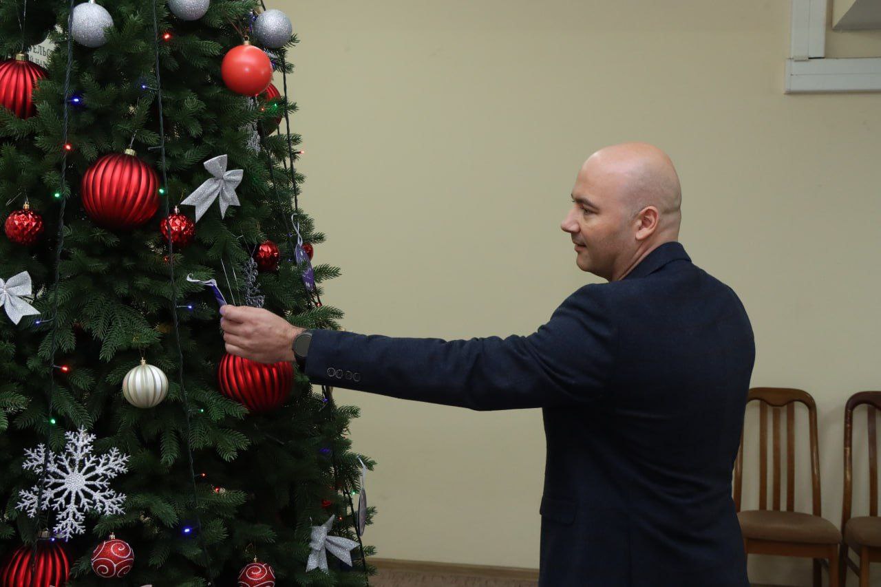 В канун Нового года руководители Министерства транспорта Республики исполнят желания юных жителей Ясиноватой и Шахтерска В канун Нового года руководители Министерства транспорта Республики исполнят желания юных жителей Ясиноватой и Шахтерска