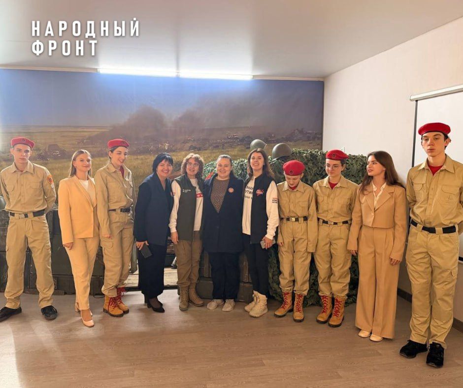 Народный фронт доставил из Томска гуманитарный груз не только для бойцов СВО и воинских частей, но и для школьников Донбасса Народный фронт доставил из Томска гуманитарный груз не только для бойцов СВО и воинских частей, но и для школьников Донбасса