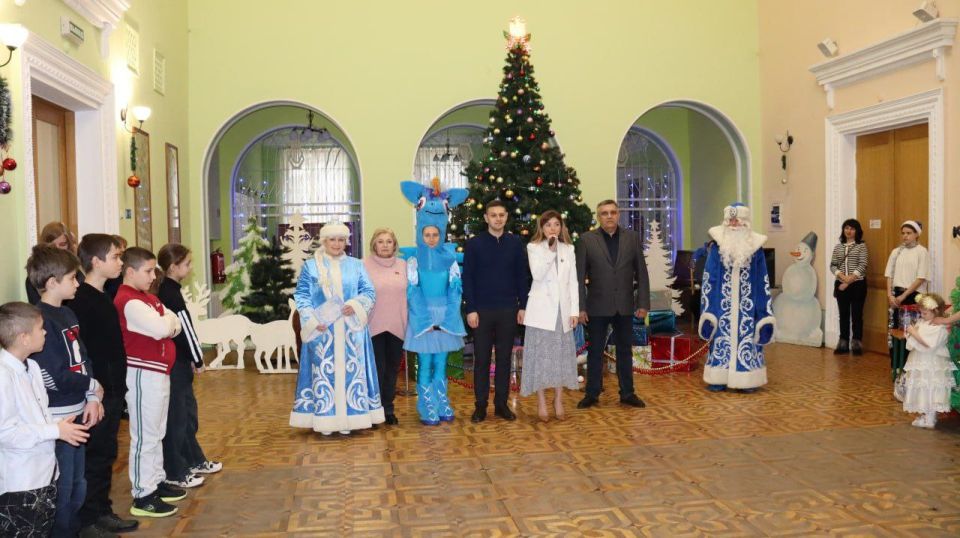 #ЕРДНР #ЕРМакеевка #ЕР80 #НовыйГод #ЕРДНР #ЕРМакеевка #ЕР80 #НовыйГод