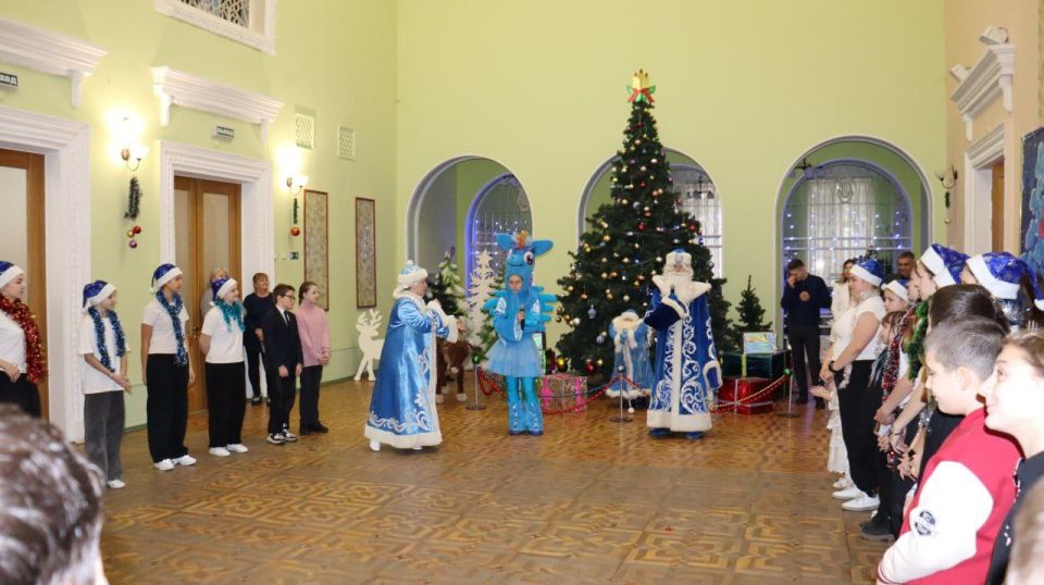 #ЕРДНР #ЕРМакеевка #ЕР80 #НовыйГод #ЕРДНР #ЕРМакеевка #ЕР80 #НовыйГод