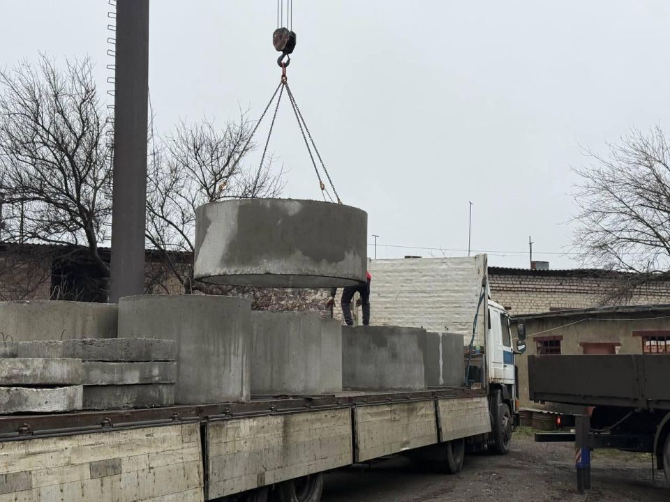 В Кировское доставили материалы из Владимирской области для ремонта водопровода В Кировское доставили материалы из Владимирской области для ремонта водопровода