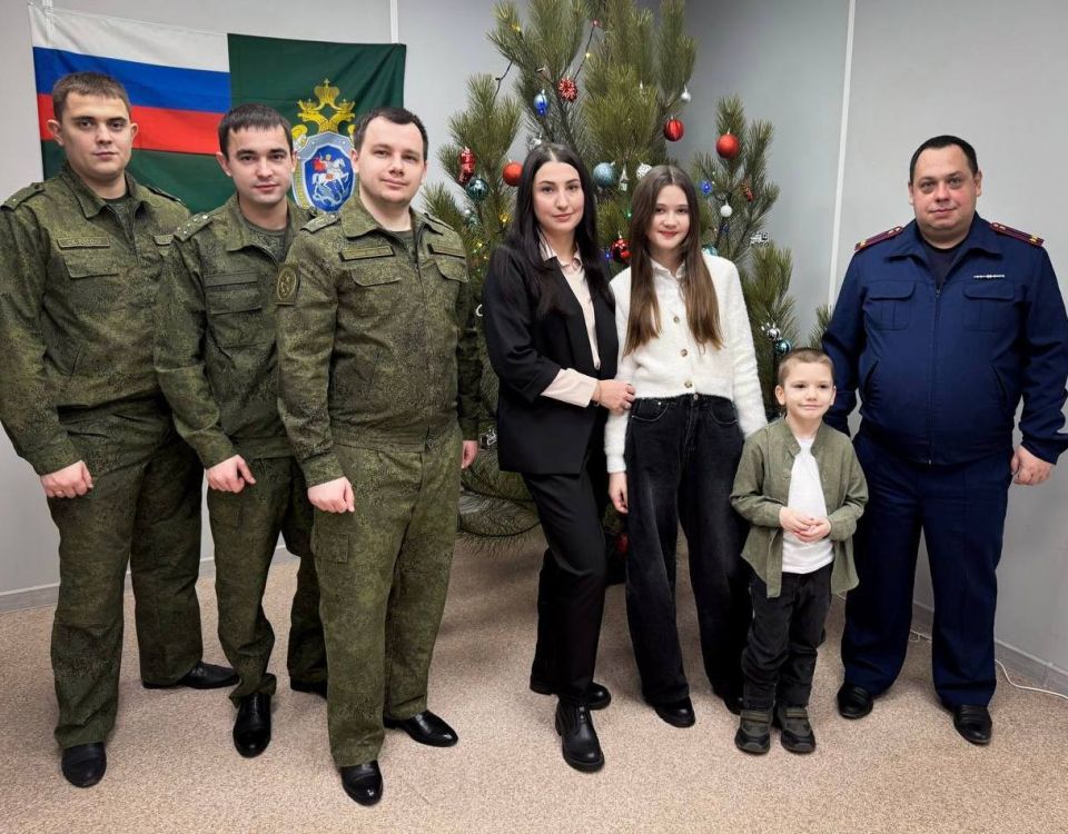Председатель СК России исполнил мечты детей в рамках благотворительной акции «Ёлка желаний» Председатель СК России исполнил мечты детей в рамках благотворительной акции «Ёлка желаний»