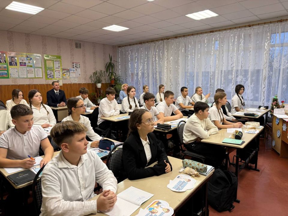 Глава Шахтерского округа принял участие в проекте «Разговоры о важном» Глава Шахтерского округа принял участие в проекте «Разговоры о важном»