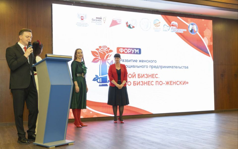 Депутата из Тореза отметили наградой за лучшую муниципальную инициативу Депутата из Тореза отметили наградой за лучшую муниципальную инициативу