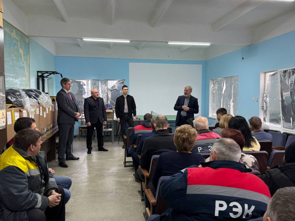 Поздравление с профессиональным праздником Поздравление с профессиональным праздником