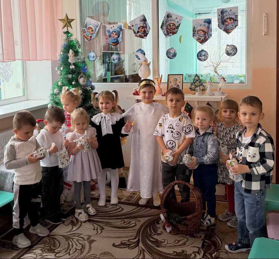 ОТ ДОМА К ДОМУ, ЛУЖКОМ, БЕРЕЖКОМ ОТ ДОМА К ДОМУ, ЛУЖКОМ, БЕРЕЖКОМ