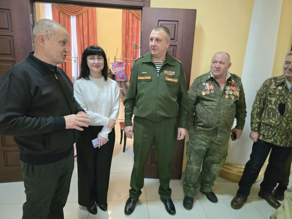 Дмитрий Огилец: По поручению Главы Донецкой Народной Республики депутаты Народного Совета проводят встречи с гражданами нашей Республики Дмитрий Огилец: По поручению Главы Донецкой Народной Республики депутаты Народного Совета проводят встречи с гражданами нашей Республики
