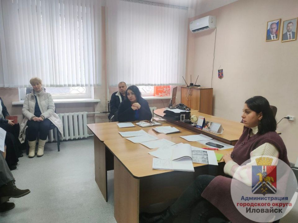 Денис Зубов: 22 декабря состоялось очередное заседание комиссии по делам несовершеннолетних и защите их прав, которое провела заместитель главы администрации – Кочетова Елена Леонидовна Денис Зубов: 22 декабря состоялось очередное заседание комиссии по делам несовершеннолетних и защите их прав, которое провела заместитель главы администрации – Кочетова Елена Леонидовна