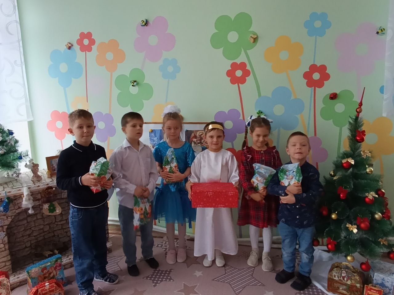 ОТ ДОМА К ДОМУ, ЛУЖКОМ, БЕРЕЖКОМ ОТ ДОМА К ДОМУ, ЛУЖКОМ, БЕРЕЖКОМ