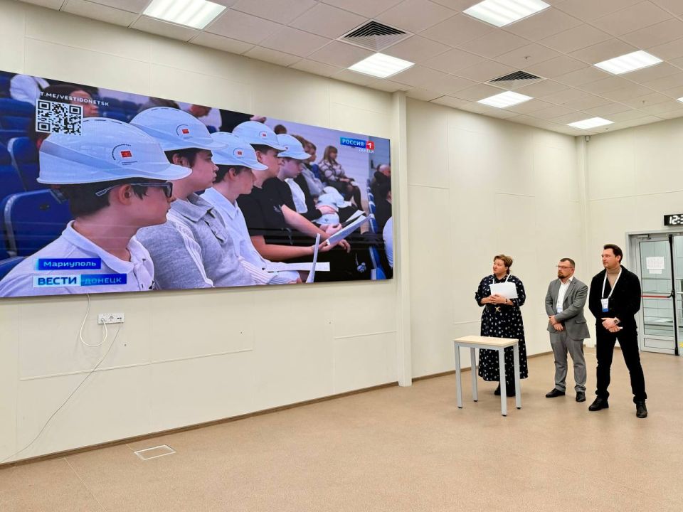 Олег Трофимов: В Калуге состоялась итоговая защита программы кластера «Строительная отрасль» в рамках нацпроекта «Молодежь и дети» Олег Трофимов: В Калуге состоялась итоговая защита программы кластера «Строительная отрасль» в рамках нацпроекта «Молодежь и дети»
