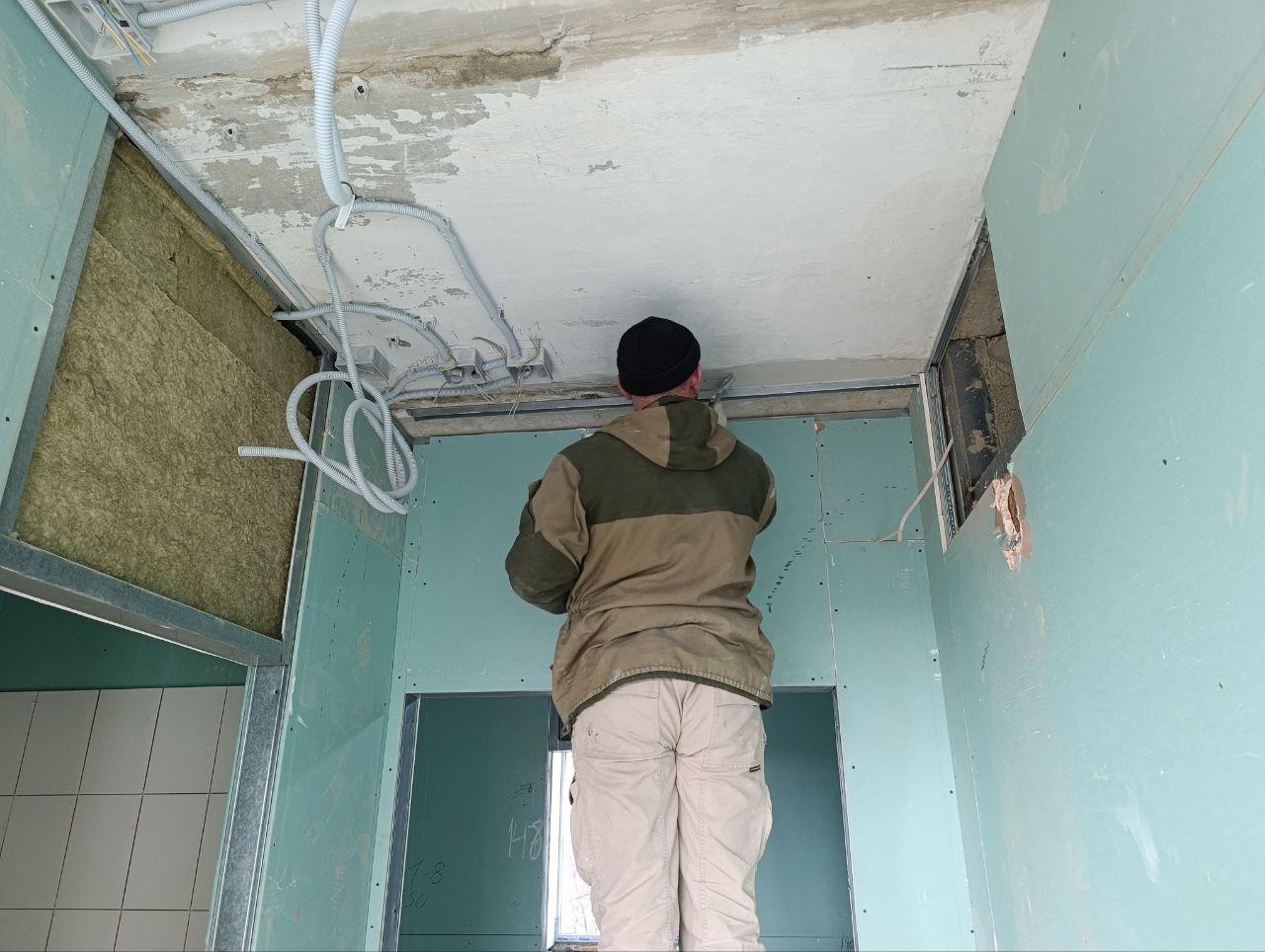 Подмосковные строители выполнили более половины ремонтных работ в Центральной районной больнице пгт Тельманово Подмосковные строители выполнили более половины ремонтных работ в Центральной районной больнице пгт Тельманово