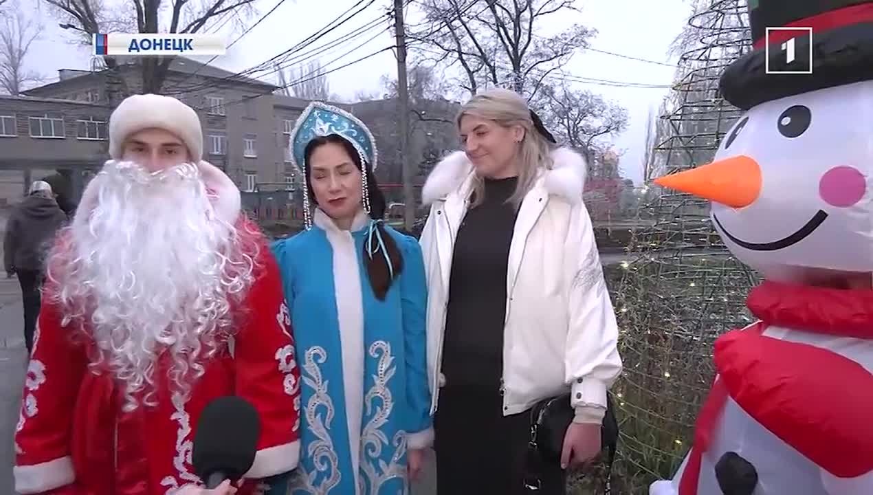 Дед Мороз и полный мешок подарков: как детей из ИНВХ им. Гусака необычно поздравили с Новым годом?